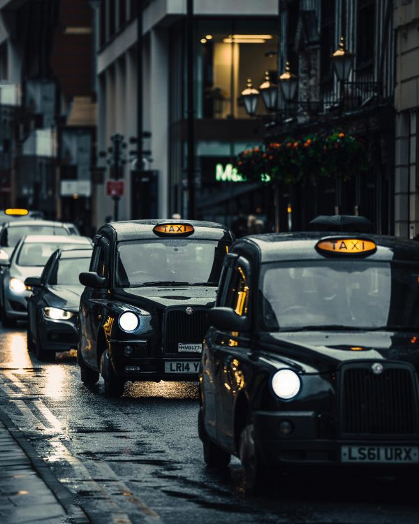 Réservez votre taxi depuis Perrache vers l'aéroport de Lyon